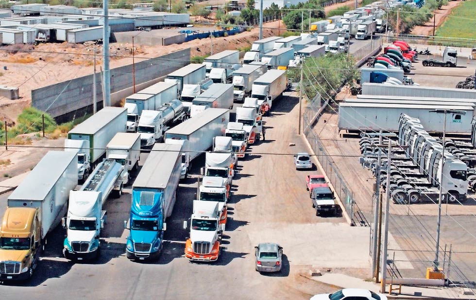 Piden en Chihuahua apoyo del embajador de México en EU para frenar las revisiones exhaustivas en transportes de carga