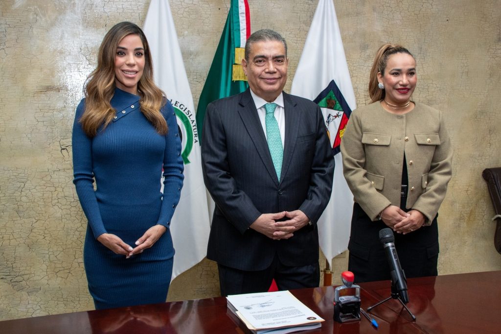 Entrega Fiscalía General de Justicia del Estado de Sonora Informe Anual de Actividades al Poder Legislativo