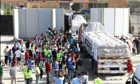 Manifestantes israelíes bloquean camiones con ayuda humanitaria para la Franja de Gaza