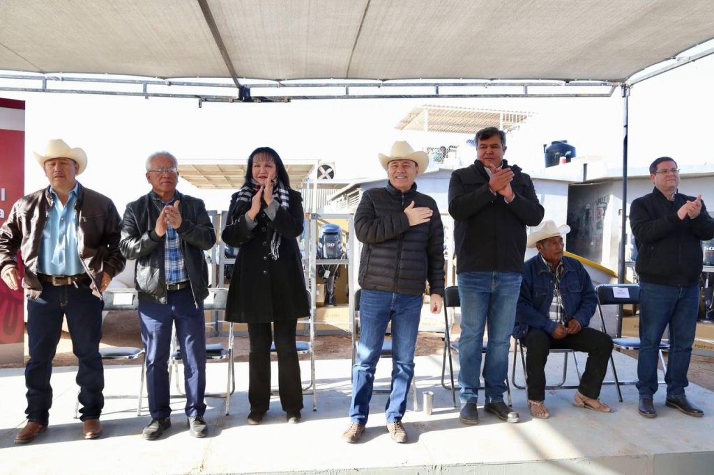 Entrega gobernador Durazo equipo pesquero en beneficio de 600 familias de Bahía de Lobos