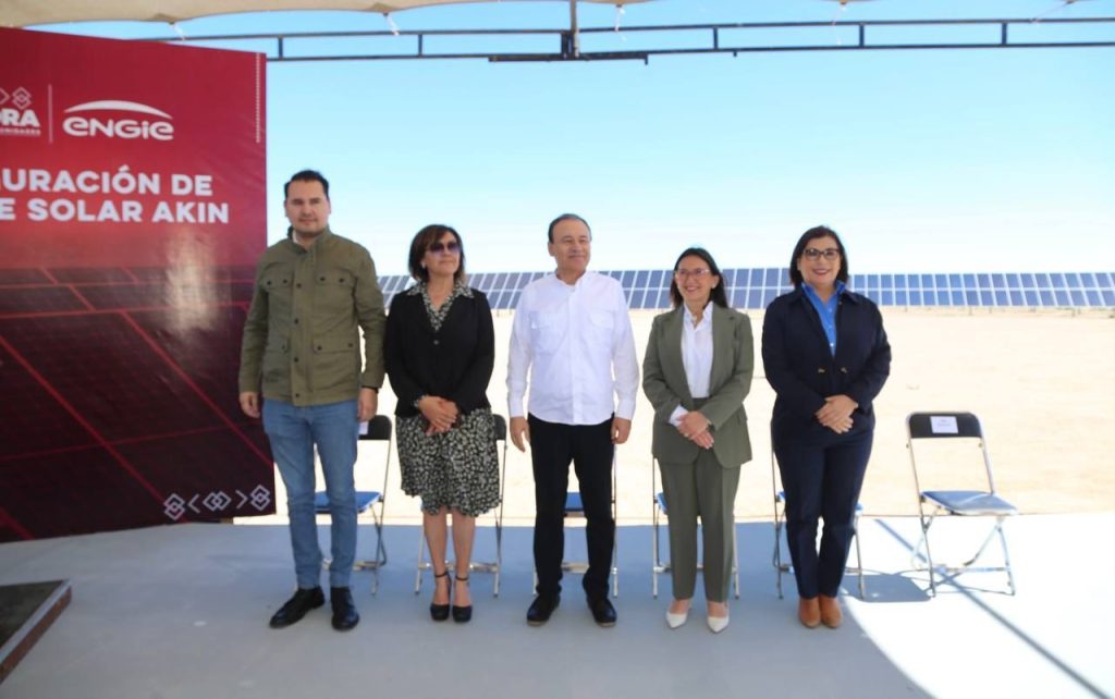 Inaugura Gobernador Durazo Parque Solar Akin y supervisa trabajos de planta de licuefacción de gas en Puerto Libertad