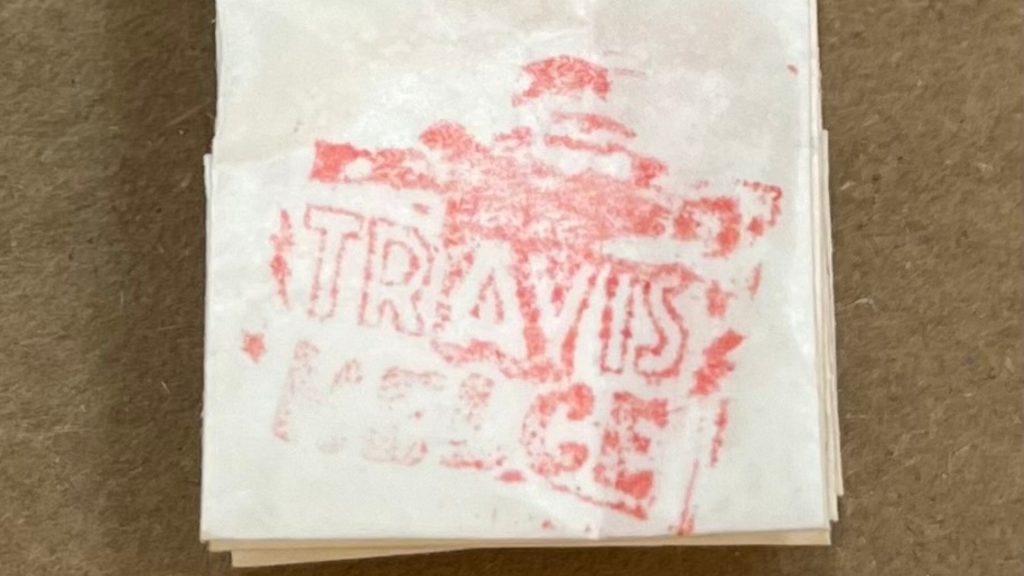 Utilizan el nombre de Travis Kelce para la venta de fentanilo en la semana del Super Bowl