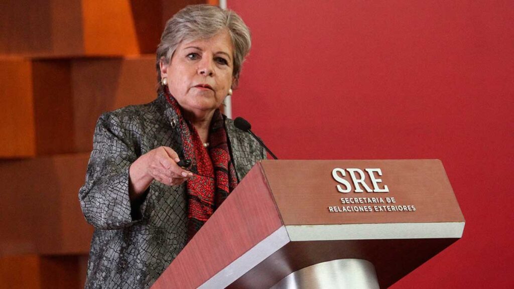 La Secretaría de Relaciones Exteriores dijo que México rechazará a migrantes que Texas ordene repatriar