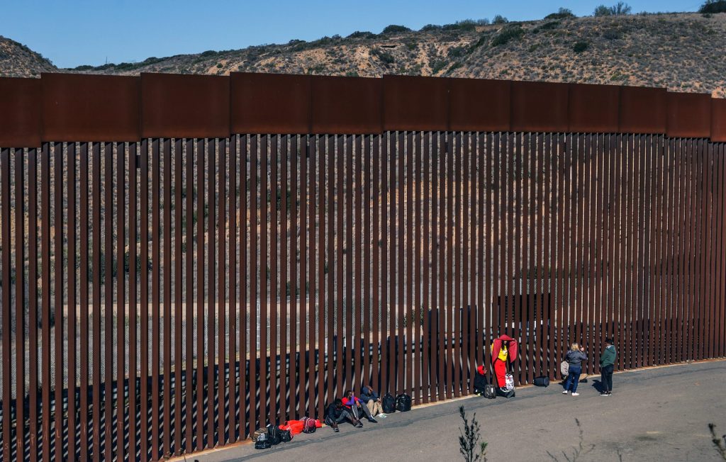 Migrante de Guatemala pierde 1500 dólares con “pollero” que conoció en TikTok